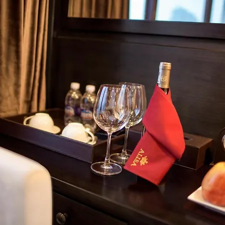 Alisa Cruise Halong Hotel Ha Long Exterior photo